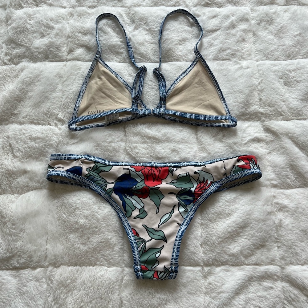 Floral Bikini - Picture 2 of 3
